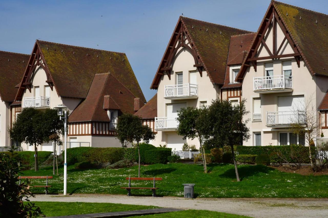Appt Lumineux - Avec Balcon A 400M De La Plage Курсёль-сюр-Мер Экстерьер фото